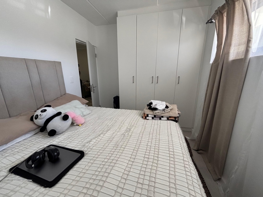 2 Bedroom Property for Sale in Parklands East Western Cape